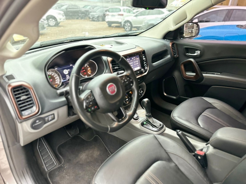 fiat toro 2.0 16v turbo diesel volcano 4wd at9 1.9 4p automatico 20217
