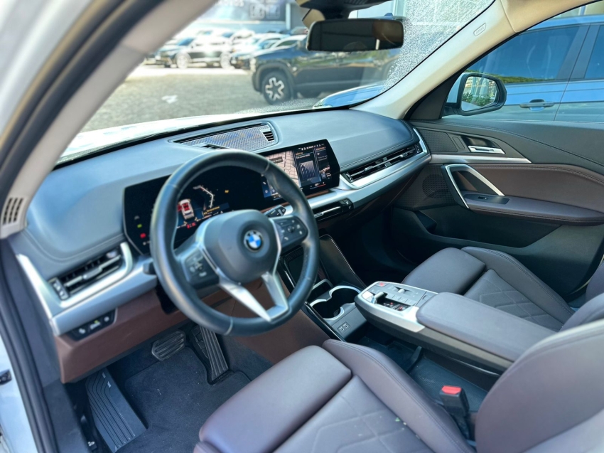bmw x1 2.0 16v turbo gasolina sdrive20i x-line steptronic 1.9 4p automatico 20237