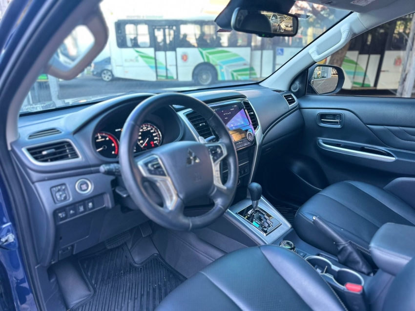 mitsubishi l200 triton 2.4 16v turbo diesel sport hpe-s cd 4p 4x4 automatico 20257