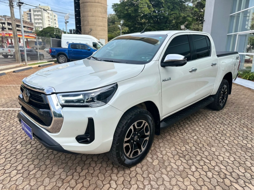 toyota hilux 2.8 d-4d turbo diesel cd srx 4x4 automatico 4p 2022