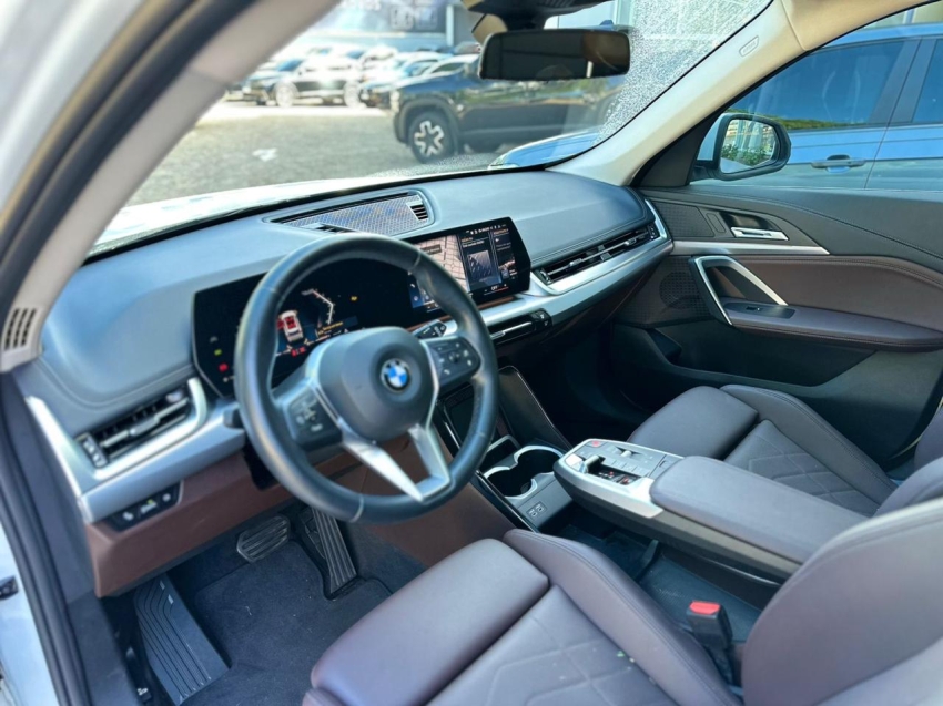 bmw x1 2.0 16v turbo gasolina sdrive20i x-line steptronic flex 4p automatico 20237