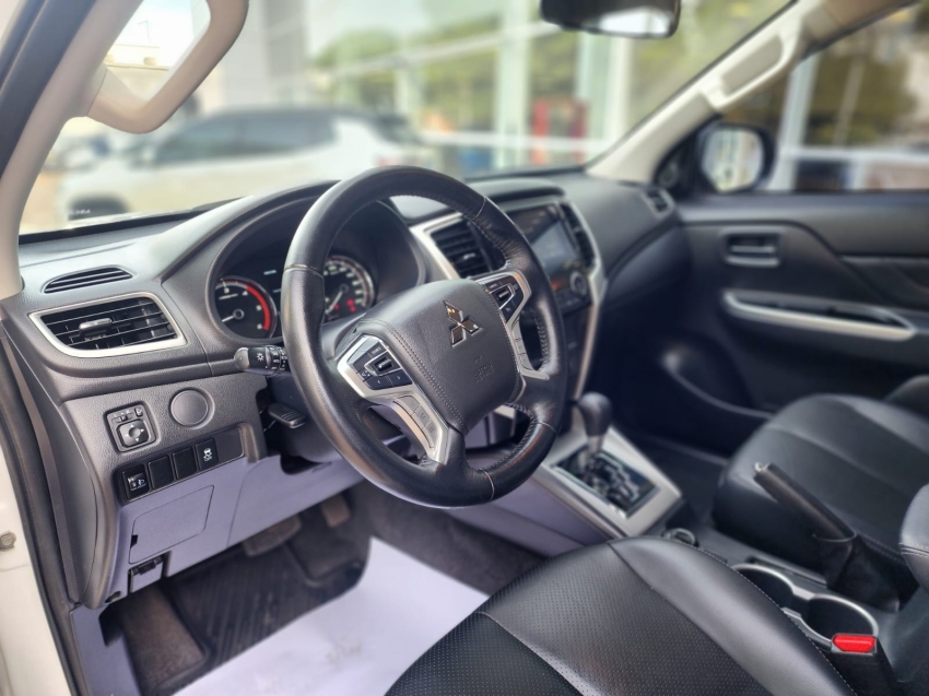 mitsubishi triton 2.4 biturbo diesel cd hpe-s 4x4 automatico 4p 20256
