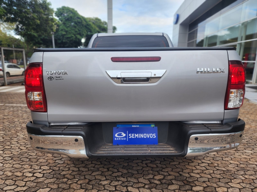 toyota hilux 2.8 d-4d turbo diesel cd sr 4x4 automatico 4p 20254