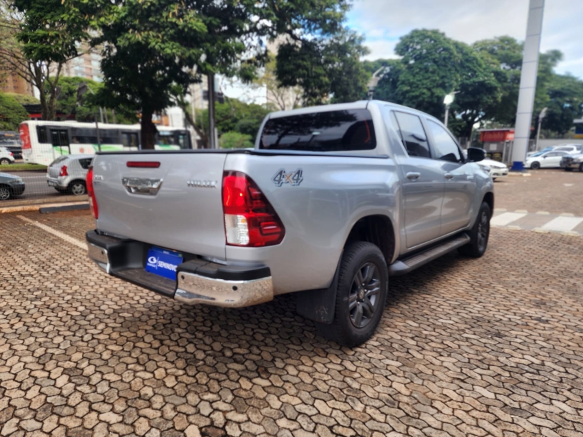toyota hilux 2.8 d-4d turbo diesel cd sr 4x4 automatico 4p 20255