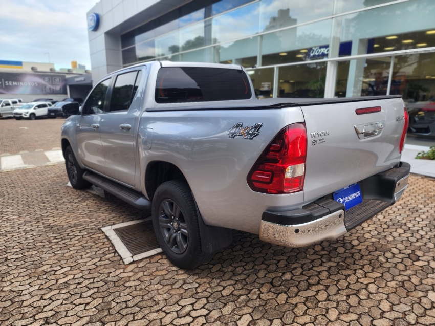 toyota hilux 2.8 d-4d turbo diesel cd sr 4x4 automatico 4p 20253