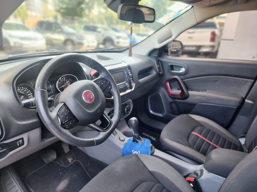 fiat toro 1.8 16v evo flex freedom at6 4p automatico 20186