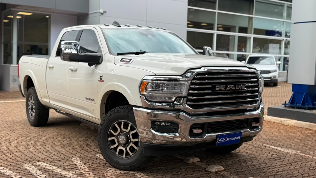 ram 3500 6.7 i6 turbo diesel limited longhorn cd 4x4 automatico 6.6 4p 20242