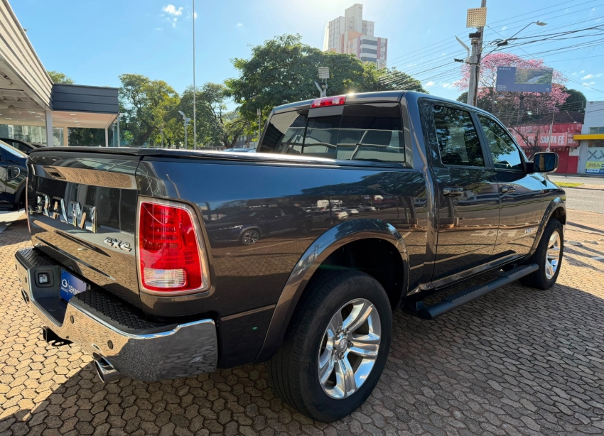 ram classic 5.7 v8 gasolina laramie cd 4x4 automatico 4p 20235