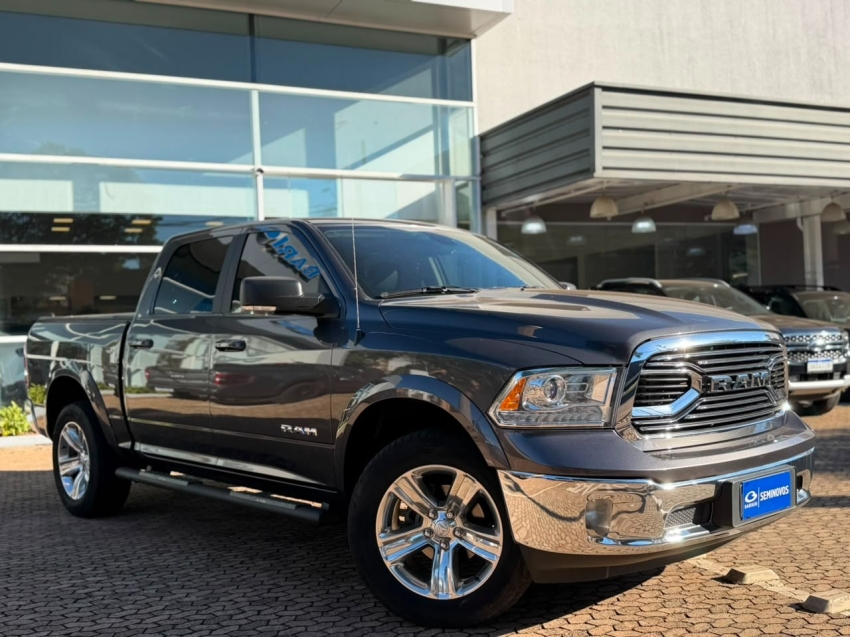 ram classic 5.7 v8 gasolina laramie cd 4x4 automatico 4p 20232