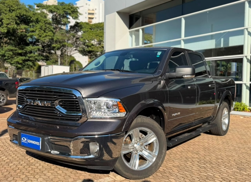 ram classic 5.7 v8 gasolina laramie cd 4x4 automatico 4p 2023