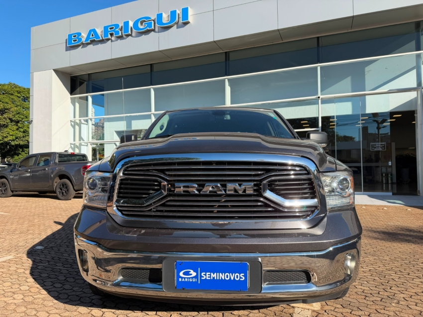 ram classic 5.7 v8 gasolina laramie cd 4x4 automatico 4p 20231