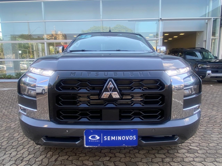 mitsubishi l200 triton 2.4 turbo diesel 4x4 at sport hpe-s 4p automatico 20261