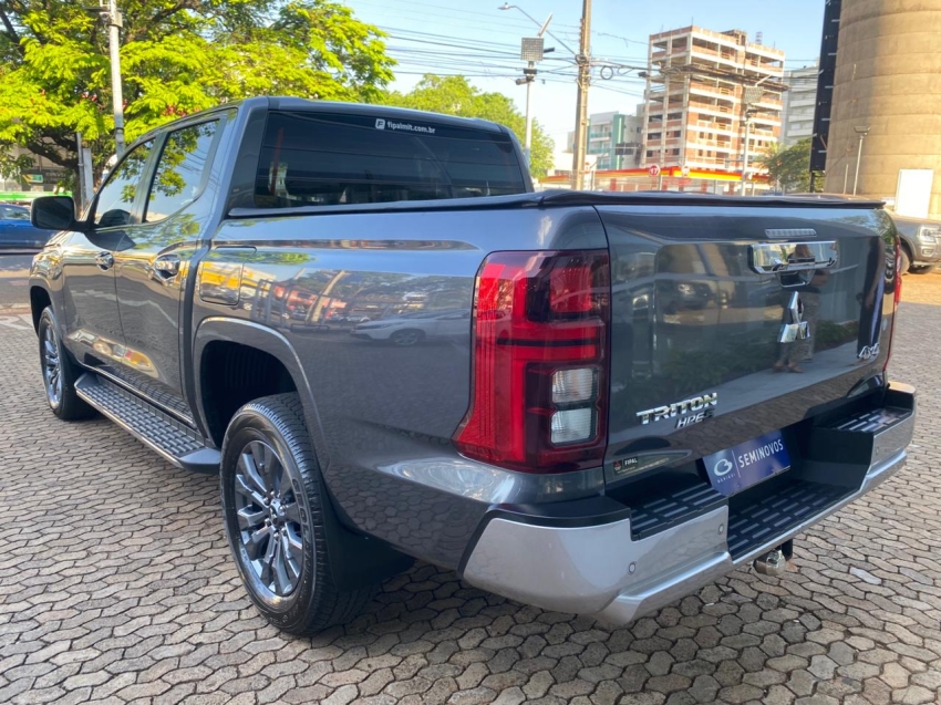mitsubishi l200 triton 2.4 turbo diesel 4x4 at sport hpe-s 4p automatico 20263