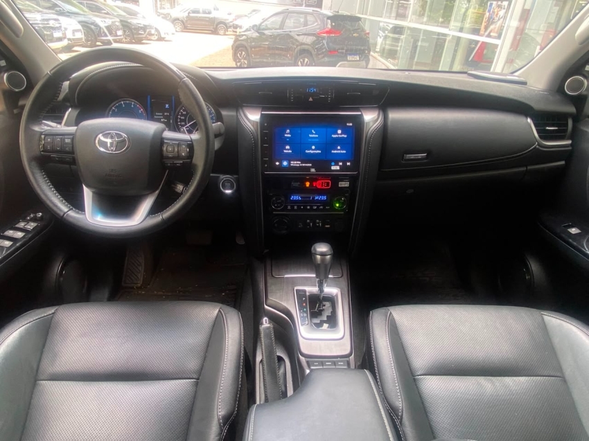 toyota hilux sw4 2.8 d-4d turbo diesel srx 7l 4x4 automatico 4p 20249