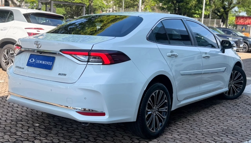 toyota corolla 1.8 vvt-i hybrid flex altis premium cvt 1.9 4p automatico 20235