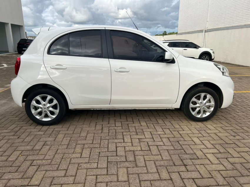 nissan march 1.6 sv 16v flexstart 4p manual flex 20171