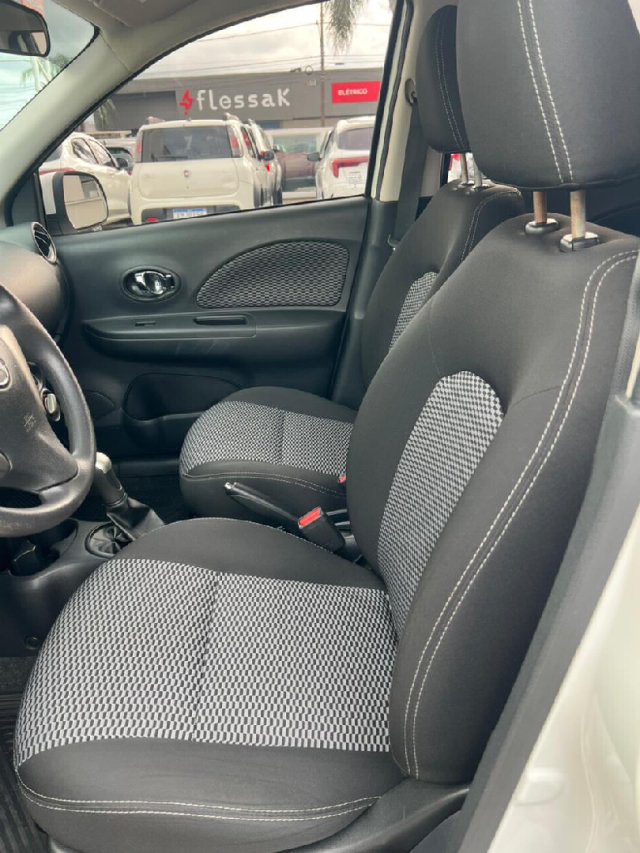 nissan march 1.6 sv 16v flexstart 4p manual flex 201710