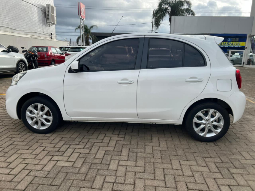 nissan march 1.6 sv 16v flexstart 4p manual flex 20174