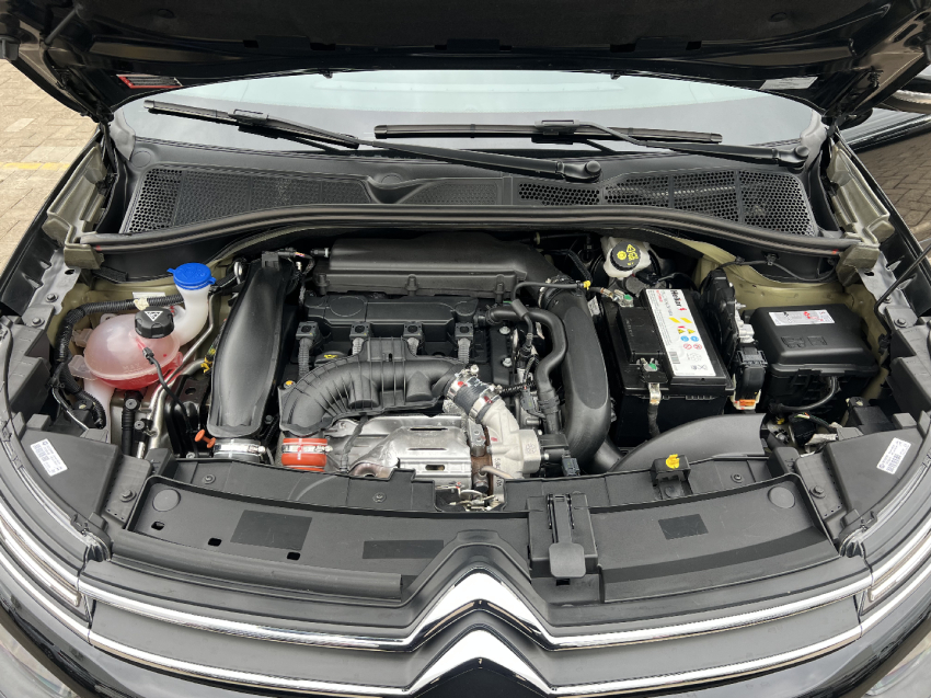citroen c4 cactus 1.6 thp flex shine pack eat6 4p automatico 2024