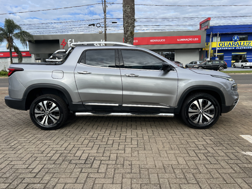 fiat toro 1.3 turbo 270 flex volcano at6 4p automatico 2022