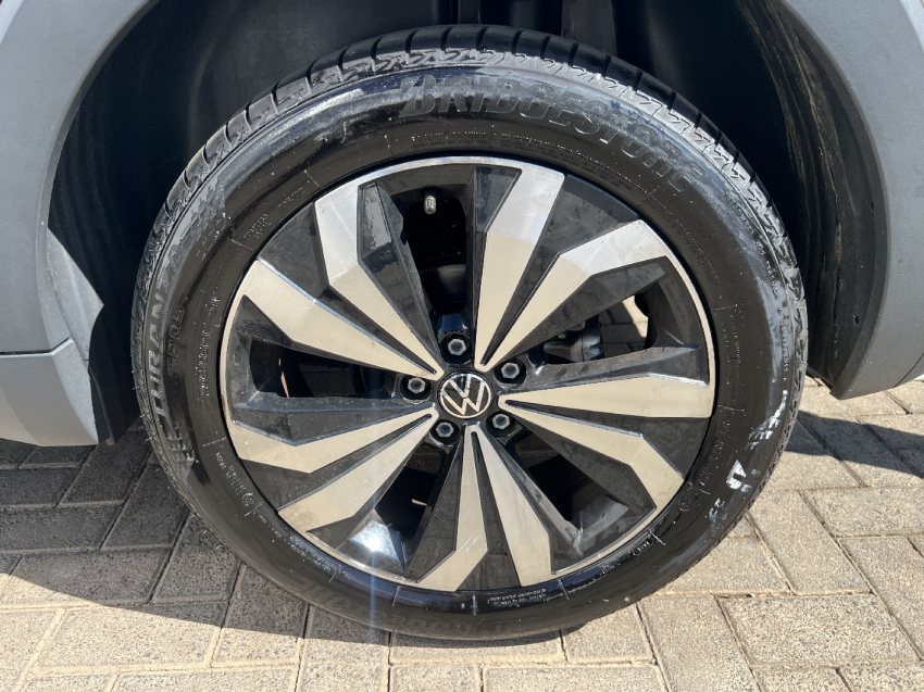 volkswagen t-cross 1.4 250 tsi total flex highline automatico 4p 2023