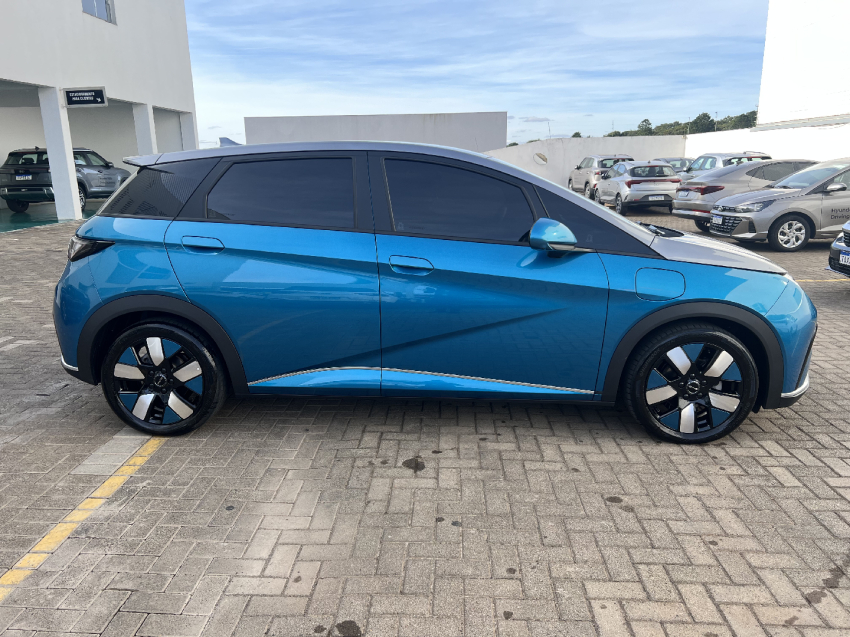 byd dolphin 60,5 kw eletrico plus 4p automatico 2025