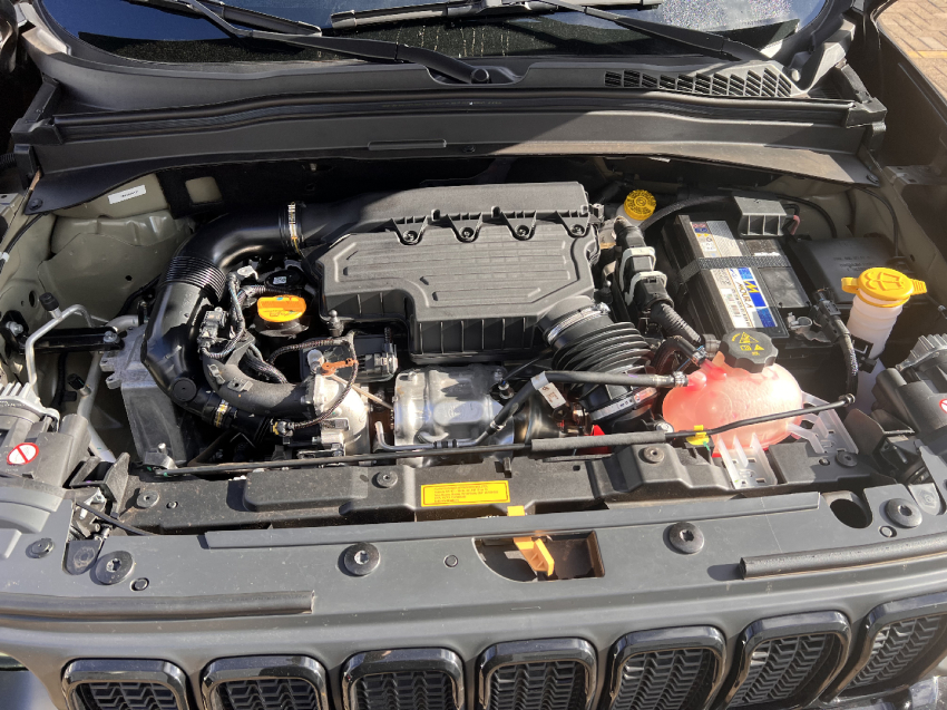 jeep renegade 1.3 t270 turbo flex longitude at6 4p automatico 2023