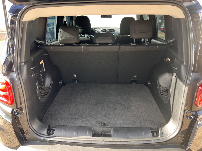 jeep renegade 1.3 t270 turbo flex longitude at6 4p automatico 2023