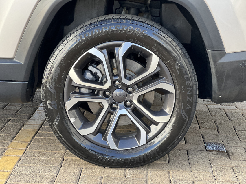 jeep commander 1.3 t270 turbo flex limited at6 4p automatico 2022