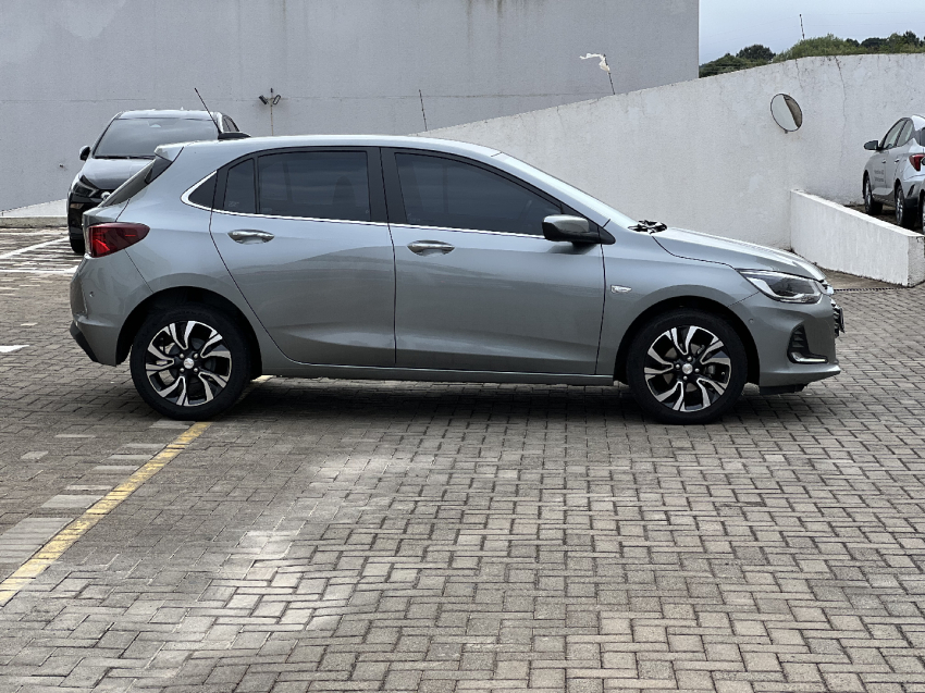 chevrolet onix 1.0 turbo flex premier automatico 4p 2024