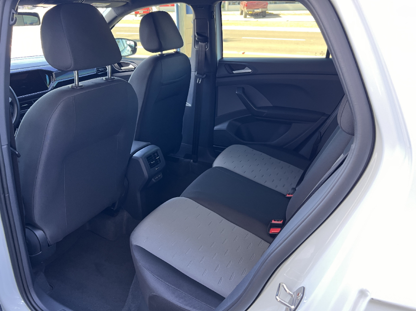 volkswagen t-cross 1.0 200 tsi total flex comfortline automatico 4p 202410