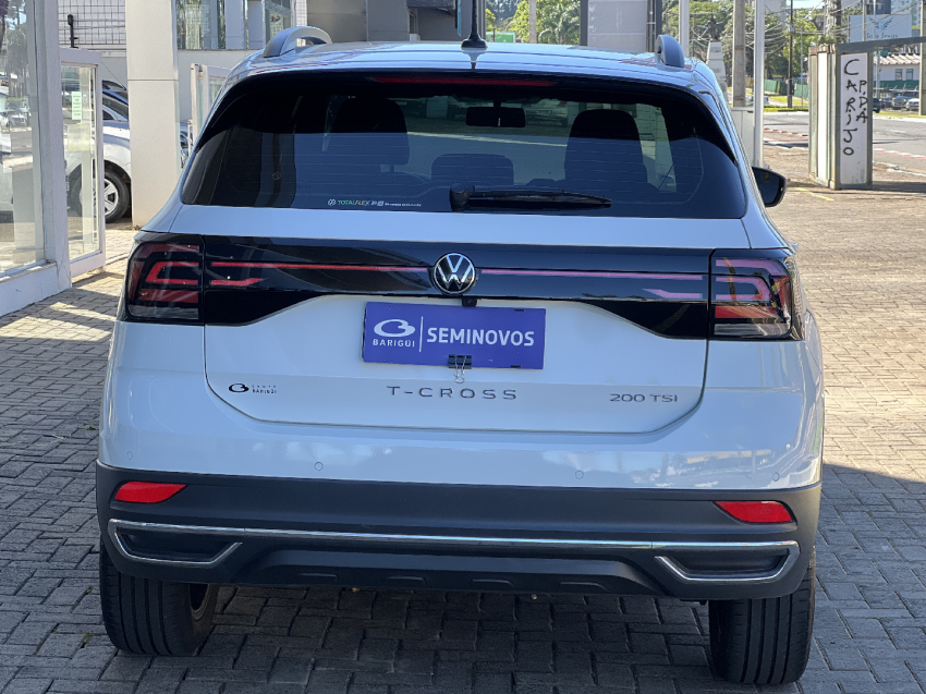 volkswagen t-cross 1.0 200 tsi total flex comfortline automatico 4p 20243