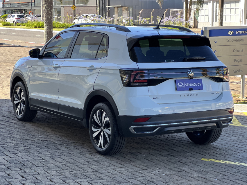 volkswagen t-cross 1.0 200 tsi total flex comfortline automatico 4p 20244
