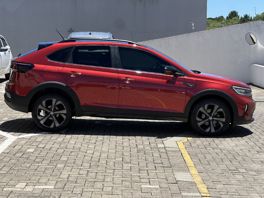 volkswagen nivus 1.0 200 tsi total flex highline automatico 4p 20241