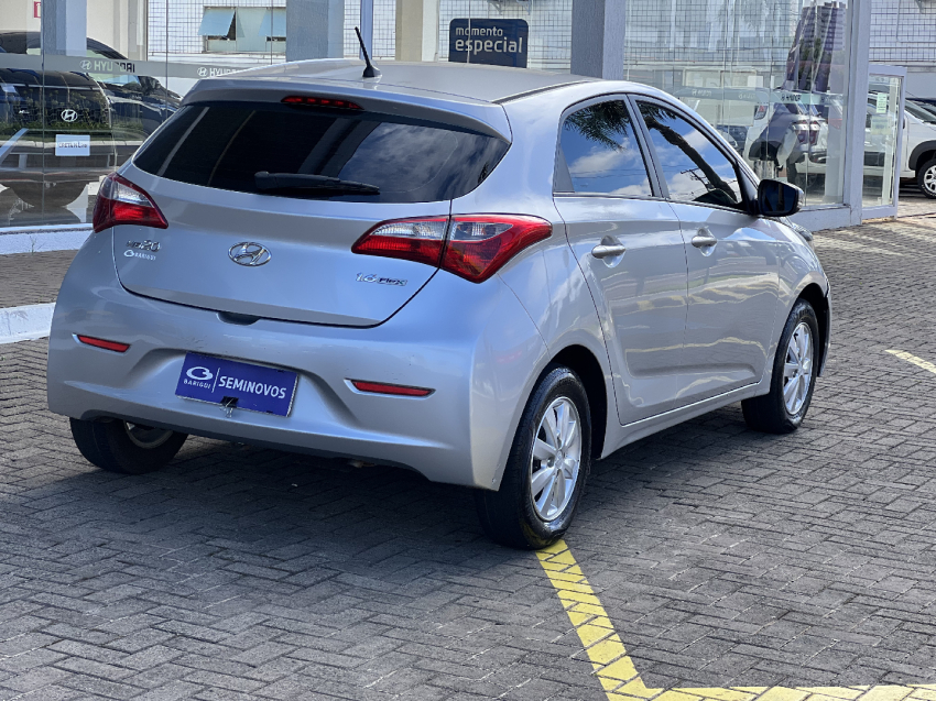 hyundai hb20 1.6 comfort style 16v flex 4p manual automatico 20142