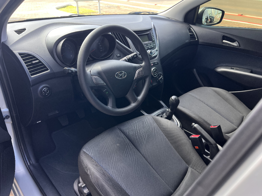 hyundai hb20 1.6 comfort style 16v flex 4p manual automatico 20149