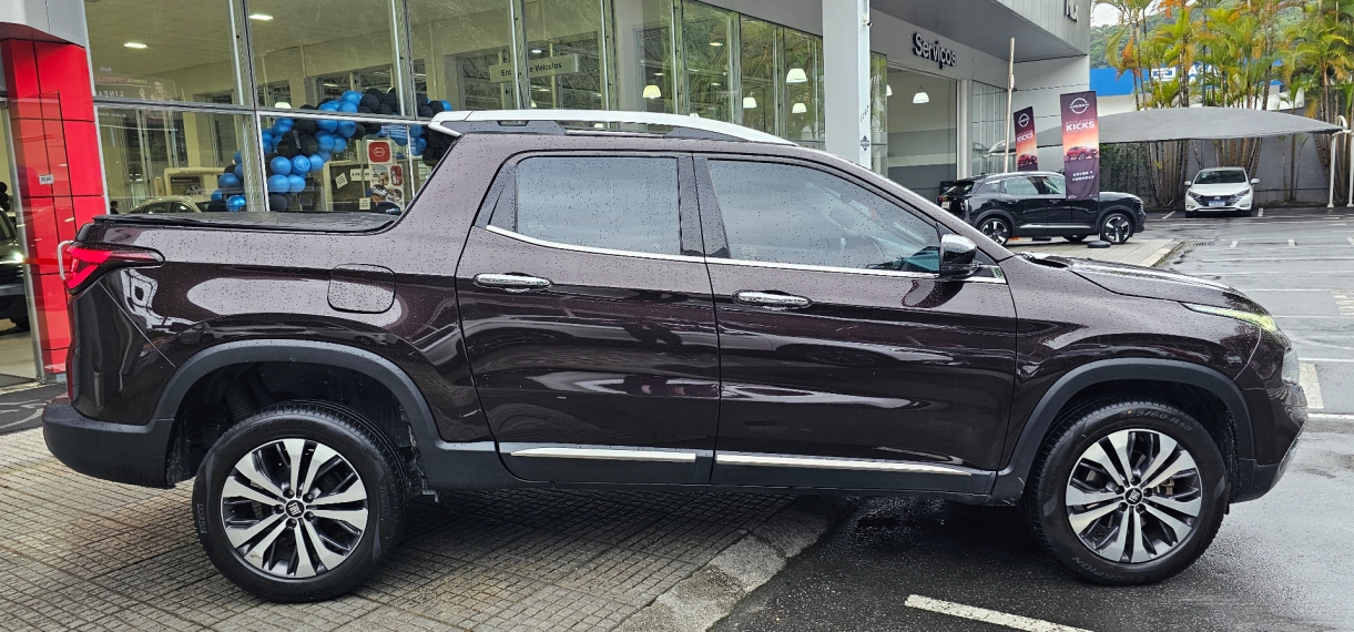 fiat toro 1.3 turbo 270 flex volcano at6 4p automatico 20223