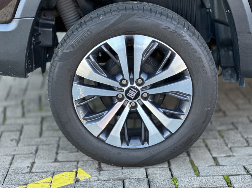 fiat toro 1.3 turbo 270 flex volcano at6 4p automatico 20228