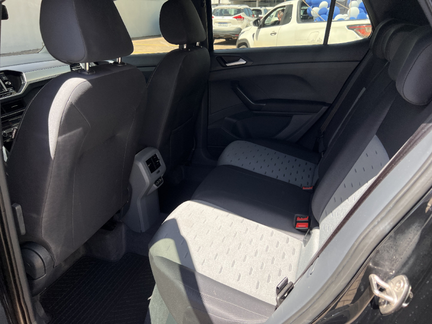 volkswagen t-cross 1.0 200 tsi total flex comfortline automatico 4p 202010