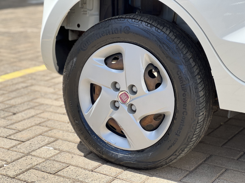 fiat mobi 1.0 evo flex like. manual 4p 202014