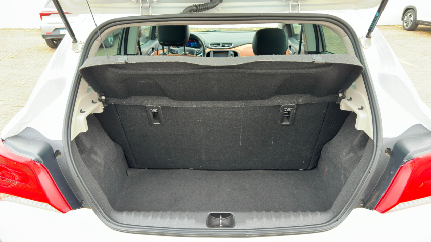 chevrolet onix 1.4 mpfi activ 8v flex 4p automatico 201815