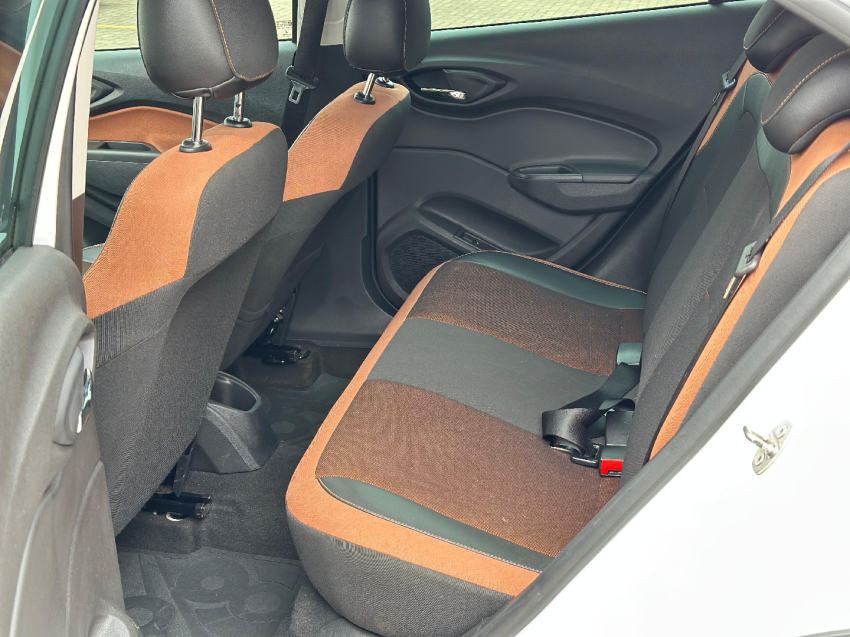 chevrolet onix 1.4 mpfi activ 8v flex 4p automatico 201812