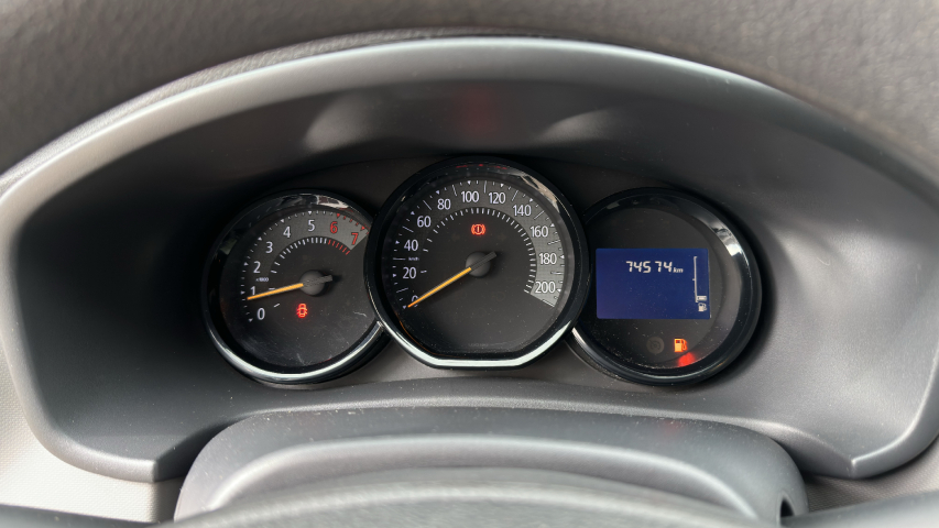 renault logan 1.6 16v sce flex expression manual 4p 201813