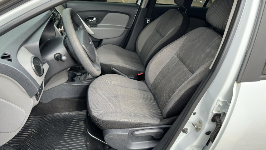 renault logan 1.6 16v sce flex expression manual 4p 201811