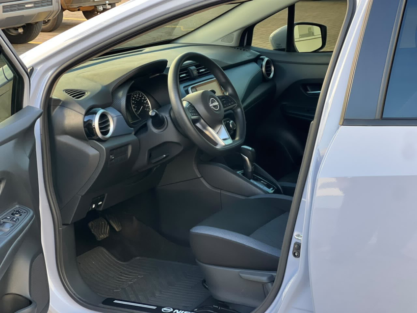 nissan versa 1.6 16v flex advance xtronic 4p automatico 202511