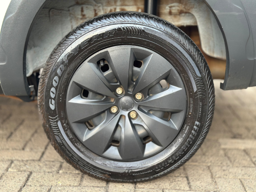 volkswagen saveiro 1.6 msi robust cs 16v flex 2p manual 4p 202614