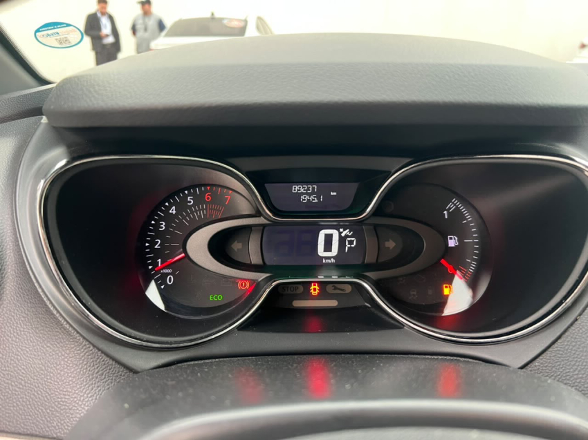 renault captur 2.0 16v hi-flex intense automatico 1.6 flex 4p 202010