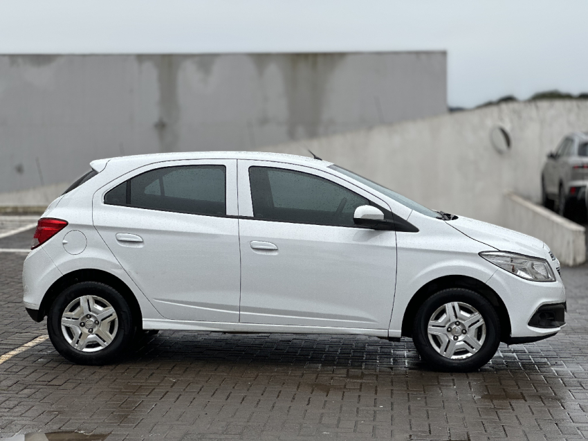 chevrolet onix 1.4 mpfi lt 8v flex 4p manual 1.0 20131