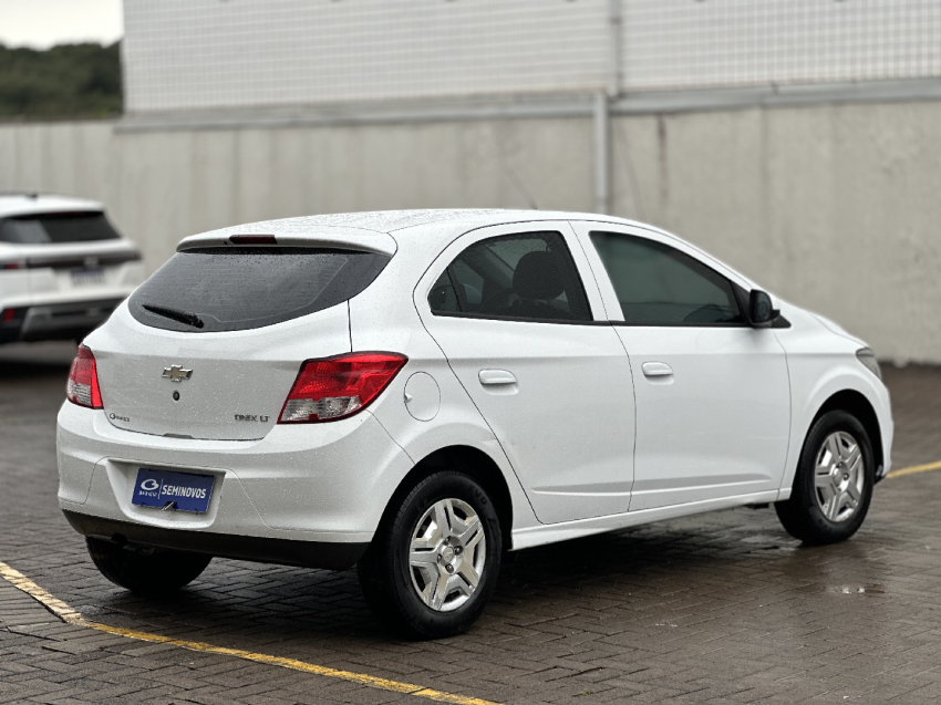 chevrolet onix 1.4 mpfi lt 8v flex 4p manual 1.0 20132