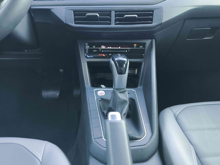 volkswagen nivus 1.0 200 tsi total flex highline automatico 4p 2024